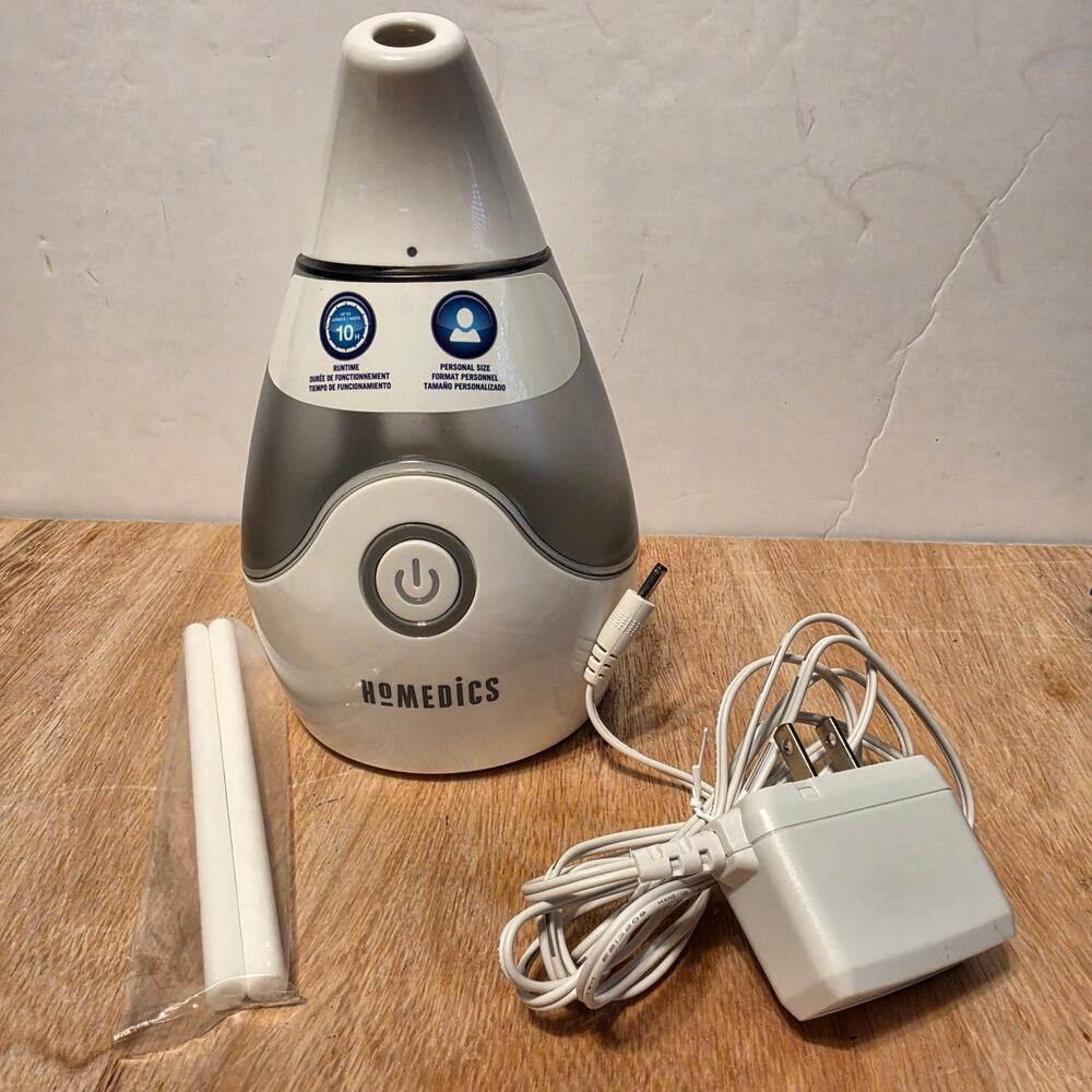 HoMedics Total Comfort Ultrasonic Humidifier model #UHE-CM15 cool mist + wicks